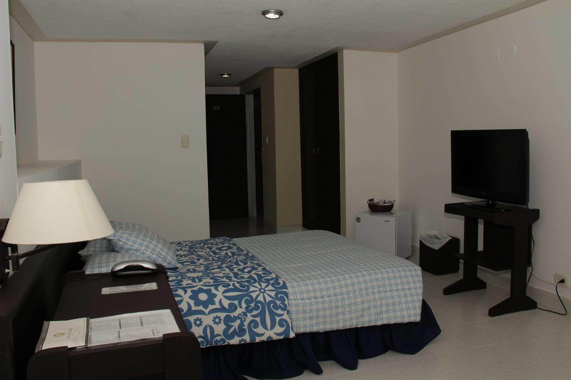 Hotel Don Gregorio Cartago Exterior photo